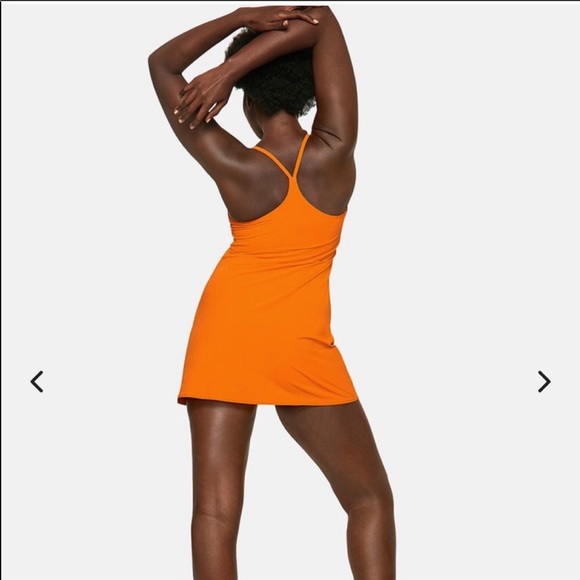 LOOKING FOR THIS DRESS - Picture 3 of 5